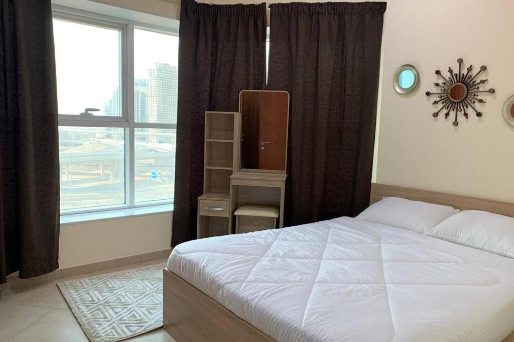 Cozy 2Bhk Near To Dmcc Metro Station -505 Daire Dubai Dış mekan fotoğraf